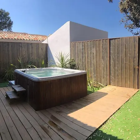 Casa de Férias Les *